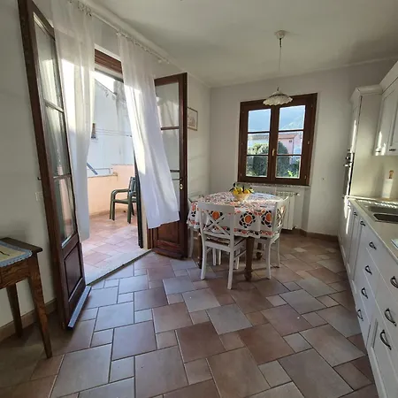 شقة Casa Fiori Di Pesco مارتْشانا مارينا